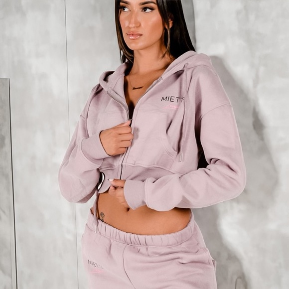 The Mietta Off-Pink Cropped Jacket - Picture 3 of 3